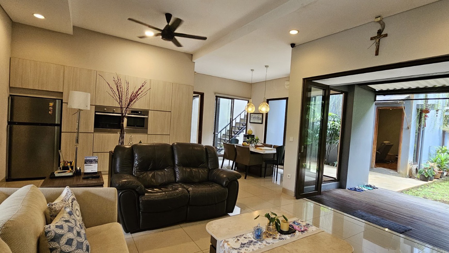 DIjual Rumah mewah di De Park Cluster Heliconia BSD City - Tangerang Selatan