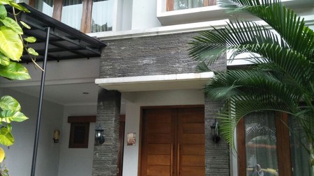 Menteng Ardeen Townhouse, 3 + 1 Bedroom, Indonesian Ethic Furniture