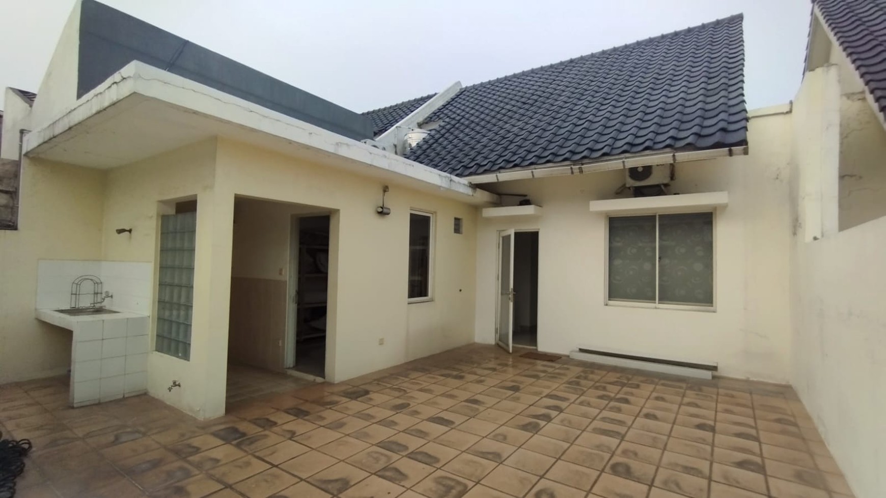 Dijual rumah di Residence One Cluster White Diamond BSD City Tangerang Selatan 