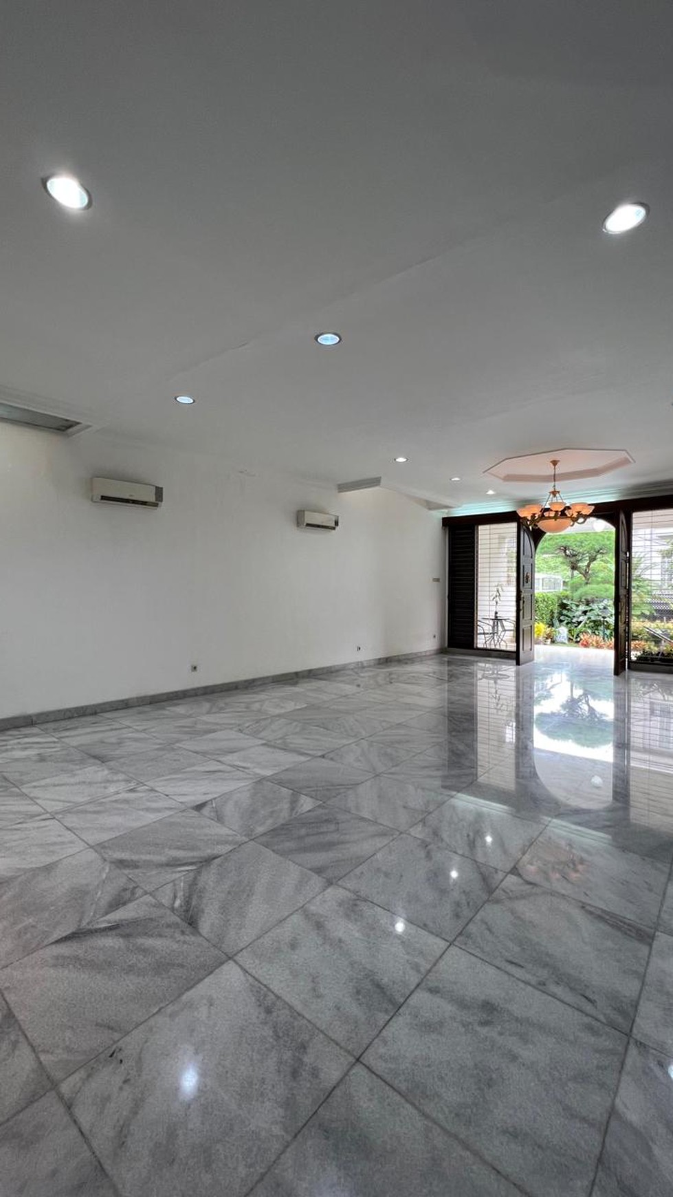 Dijual rumah mewah dan bagus di Pondok Indah Taman Duta 2 jakarta selatan