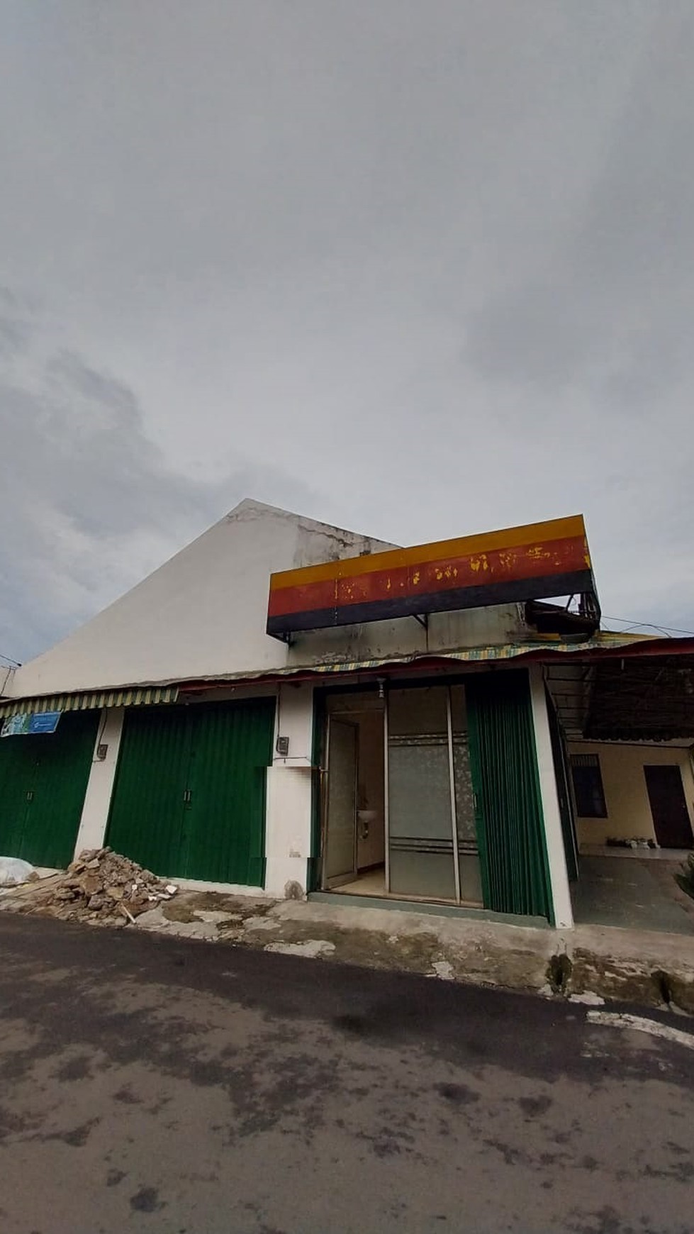 Kios siap gunakan di Pondok Aren