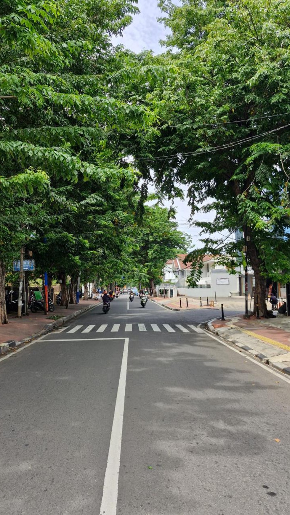 Di Sewakan Rumah lama strategis Jl. Cempaka Putih Raya, Jakarta Pusat