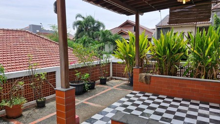 Di Sewakan Rumah lama strategis Jl. Cempaka Putih Raya, Jakarta Pusat