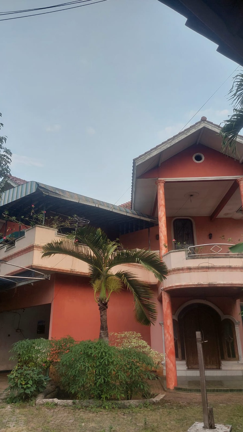 Dijual Rumah 2 lantai, area Nyaman, Tenang