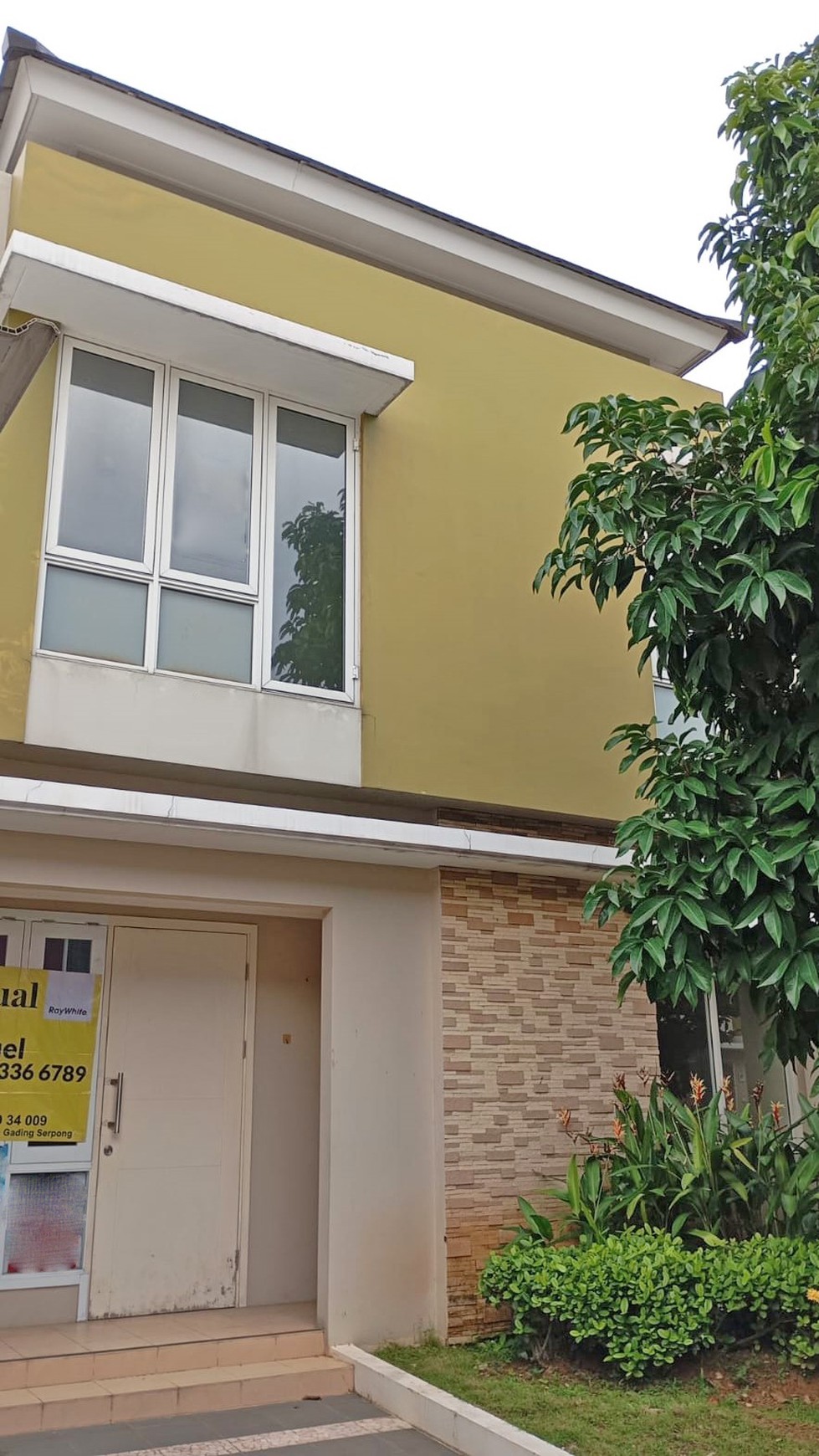 Rumah Lokasi Strategis di Cluster Thomson Gading Serpong