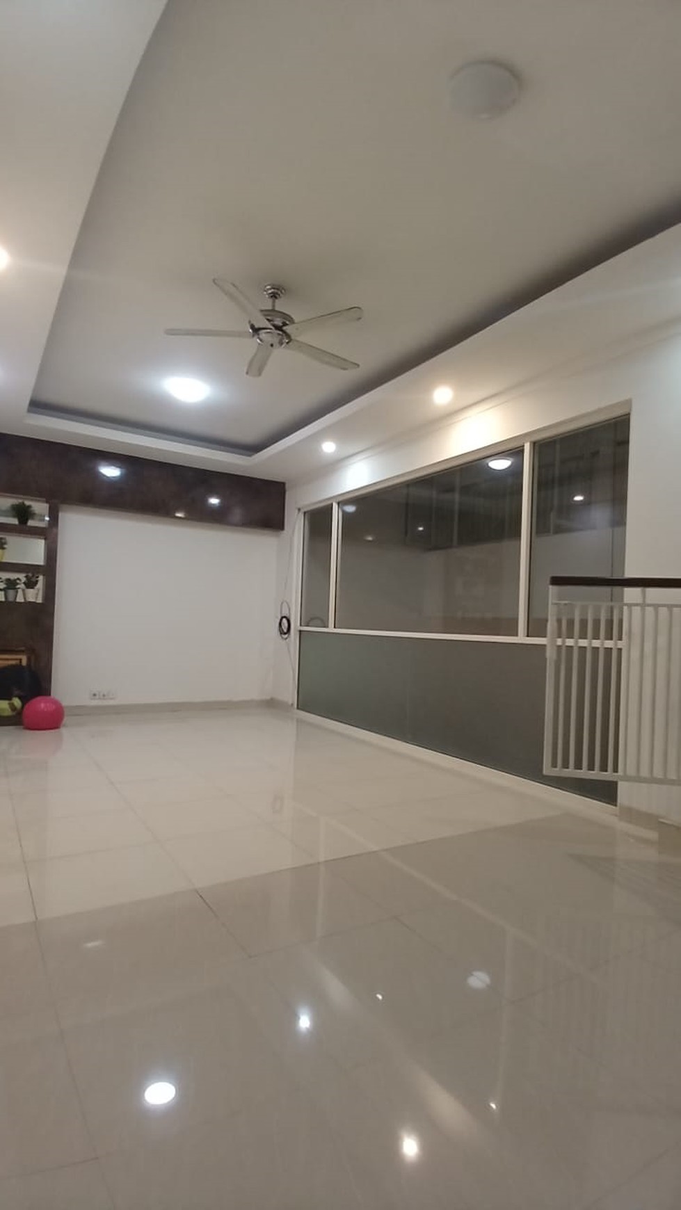 Rumah dijual di Kebayoran Village Bintaro siap huni di Sektor 7