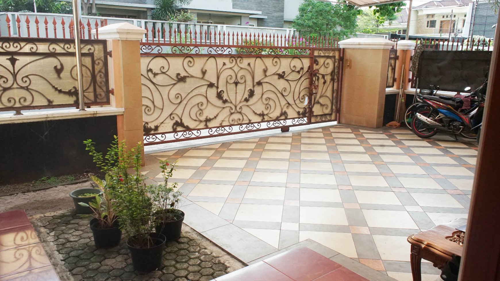 Rumah Hitung Tanah Area Cipete