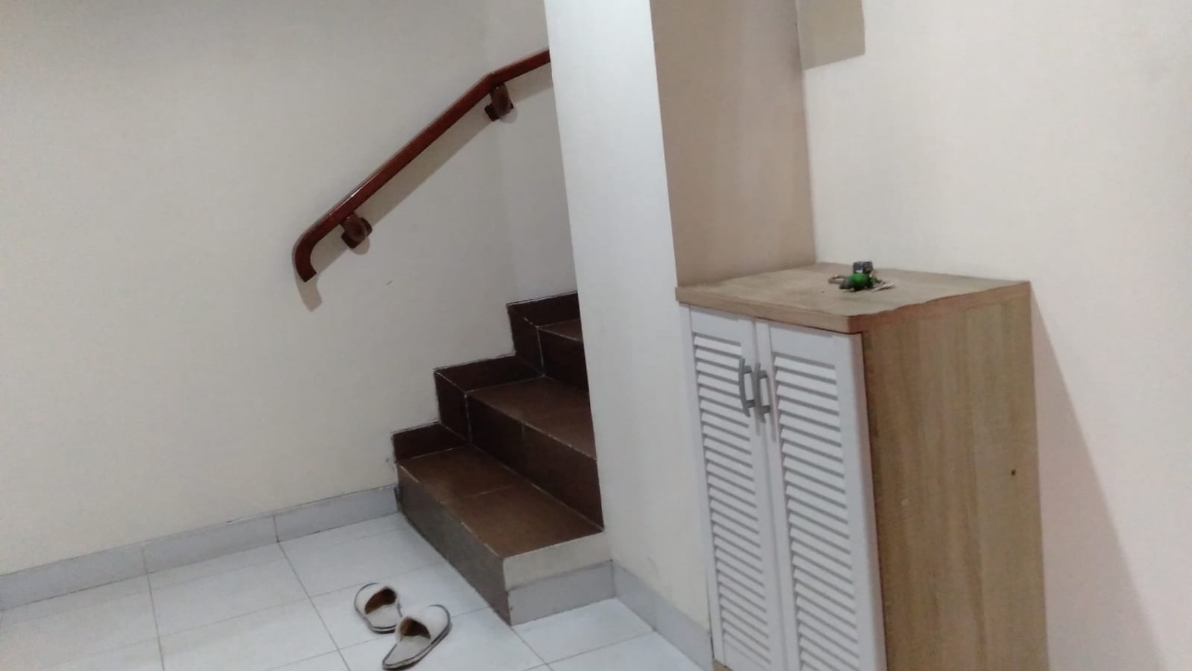 townhouse dengan kolam renang di area kemang