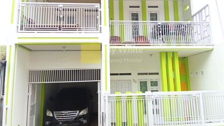 Dijual Rumah dua lantai Sisp huni hl