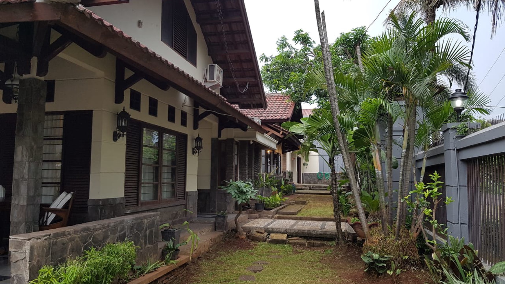 Rumah Asri, lingkungan nyaman dan aman di Pesanggrahan