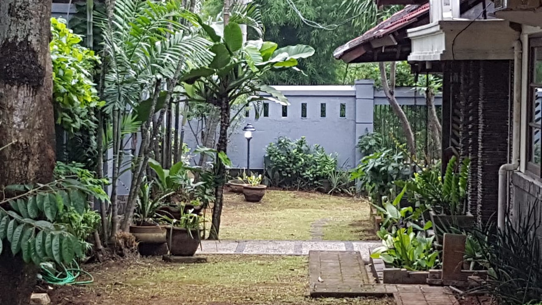 Rumah Asri, lingkungan nyaman dan aman di Pesanggrahan