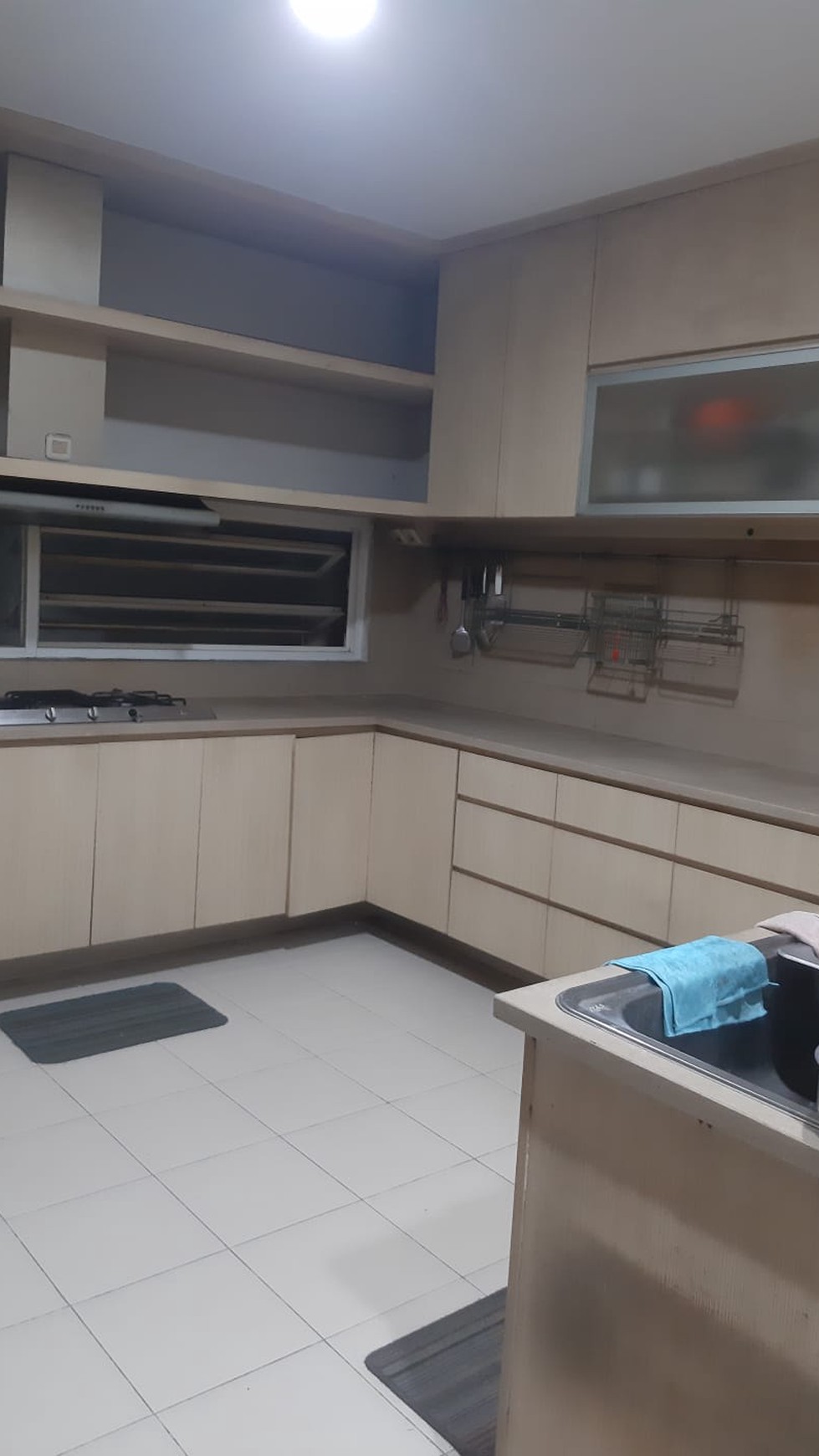 Rumah Bagus,dalam cluster di Bintaro Jaya 7.