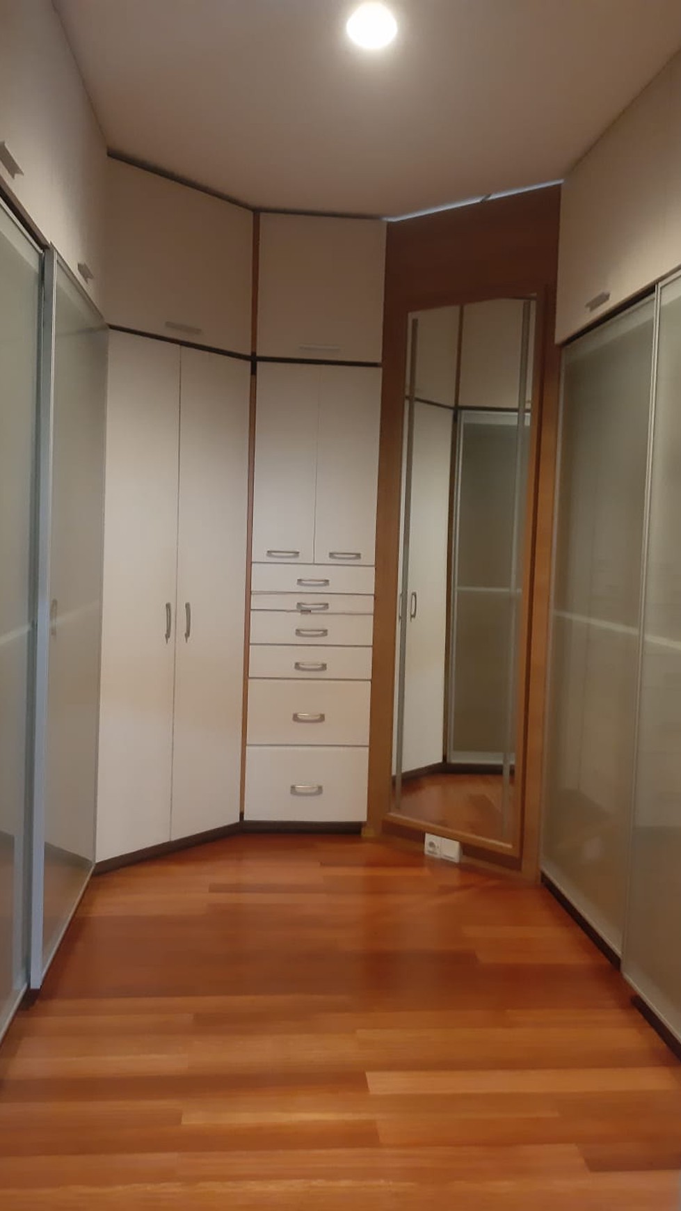 Rumah Bagus,dalam cluster di Bintaro Jaya 7.