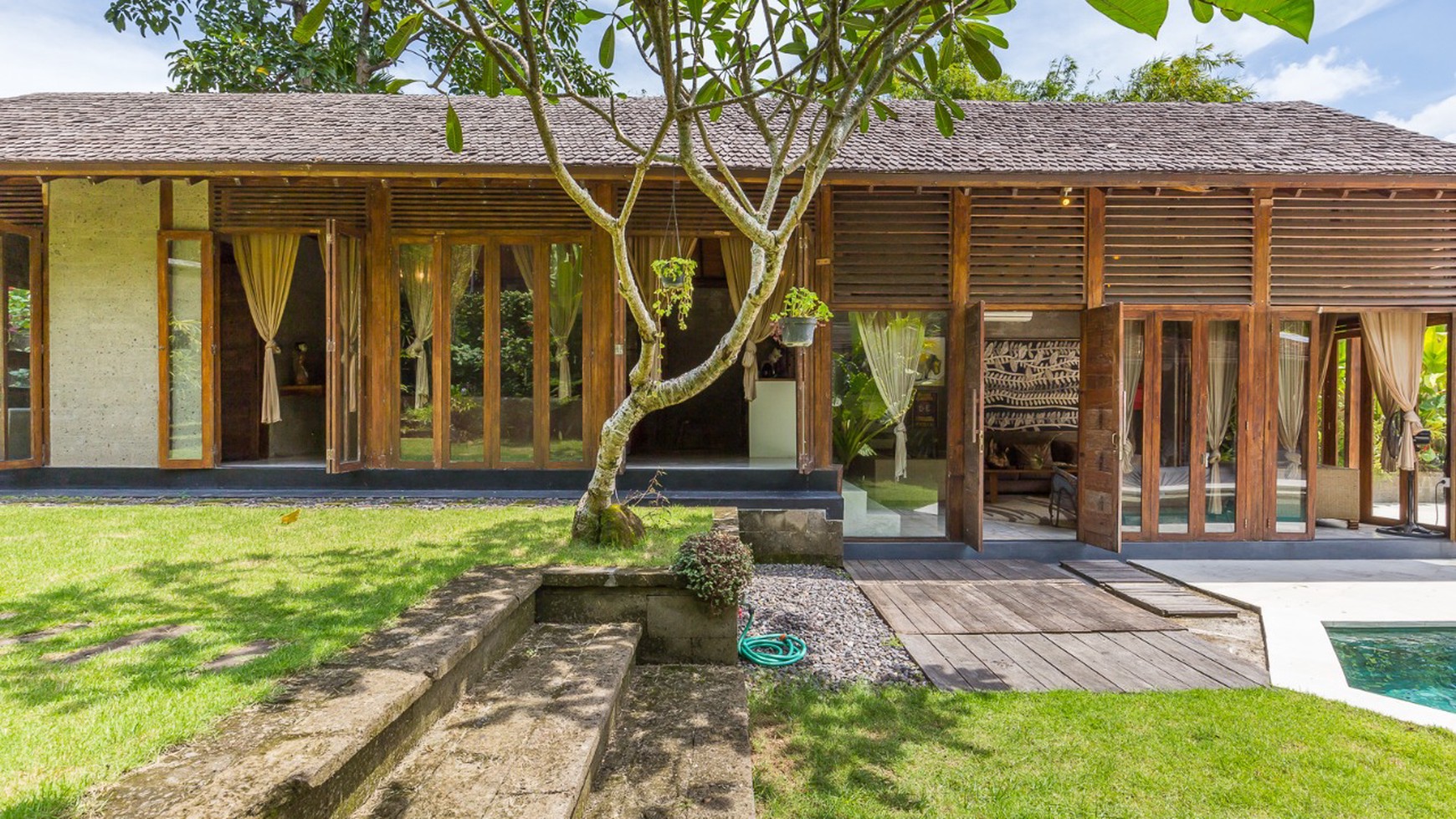 Balinese Style Villa For Leasehold in Gunung Salak, Kerobokan