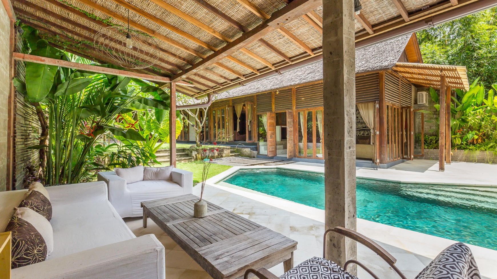 Balinese Style Villa For Leasehold in Gunung Salak, Kerobokan