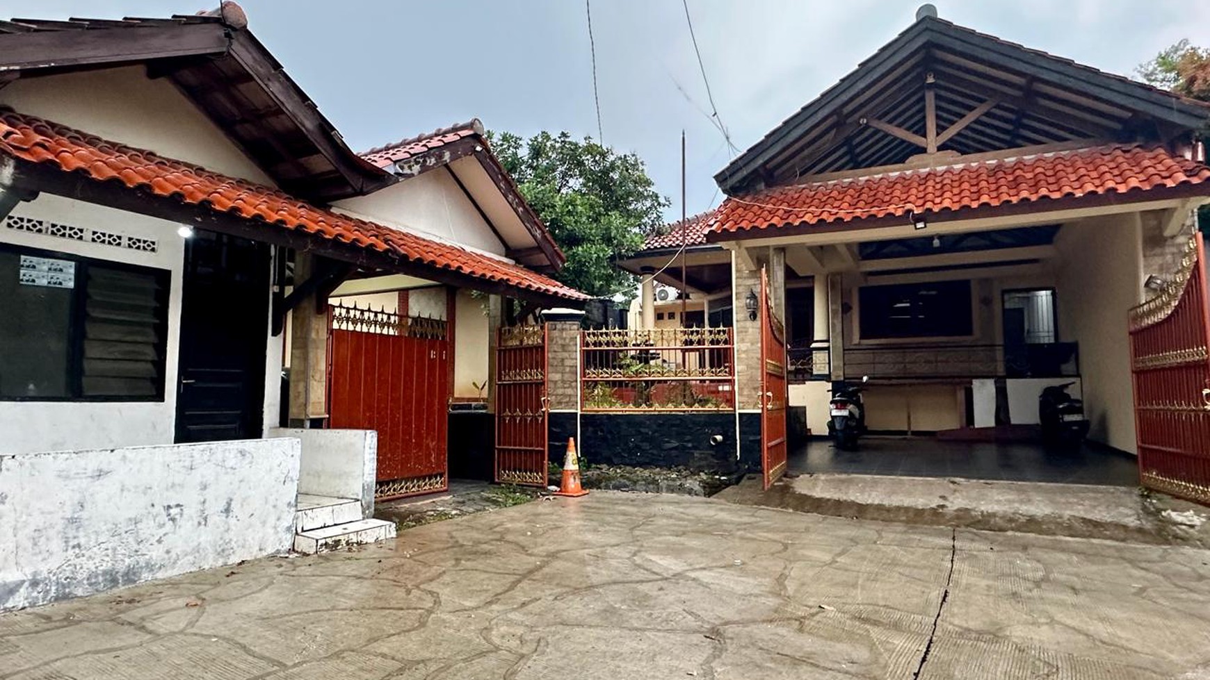 Rumah Bagus DIJUAL 2 Lantai di Mampang, Depok