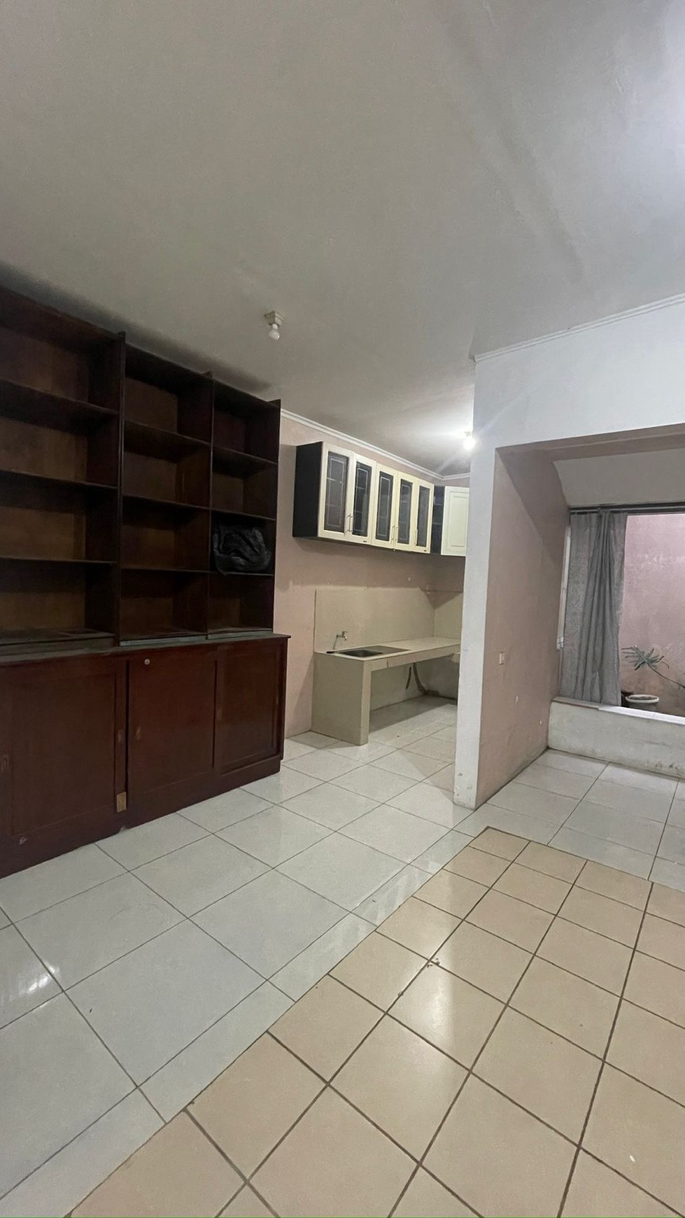 Dijual rumah di Taman Batu Jimbar - Lippo Karawaci Tangerang