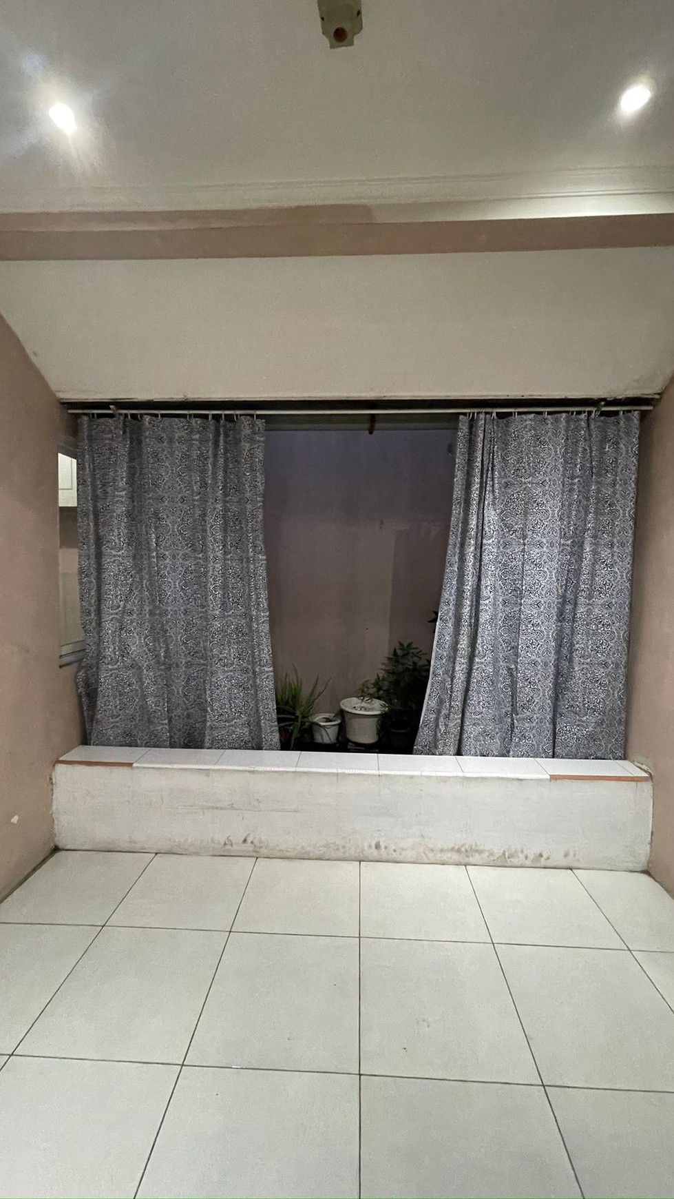 Dijual rumah di Taman Batu Jimbar - Lippo Karawaci Tangerang