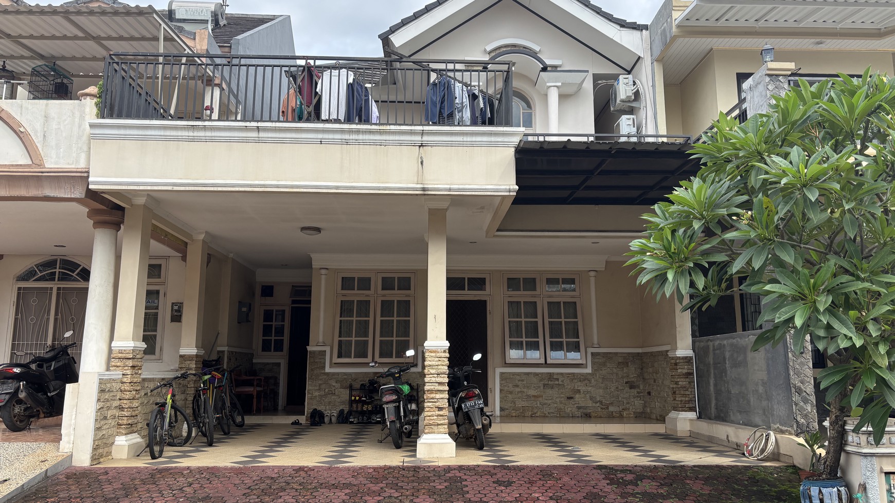BU! Super Murah! Rumah Cantik di Dalam Cluster Kota Wisata
