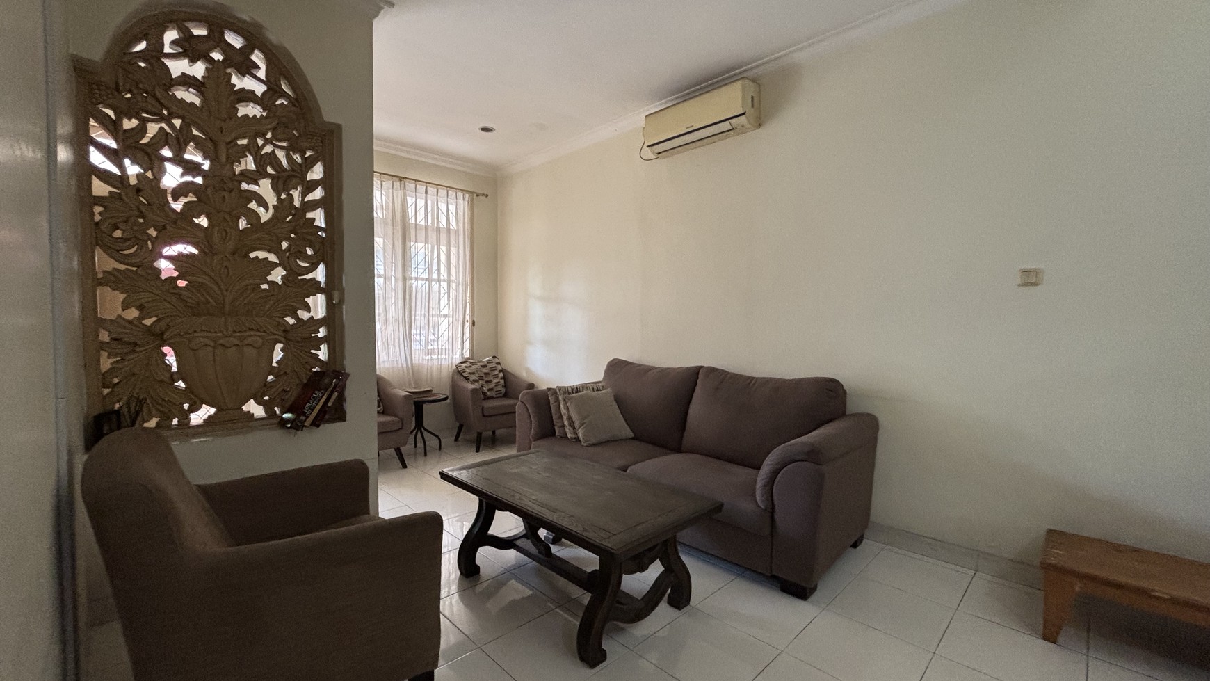 BU! Super Murah! Rumah Cantik di Dalam Cluster Kota Wisata