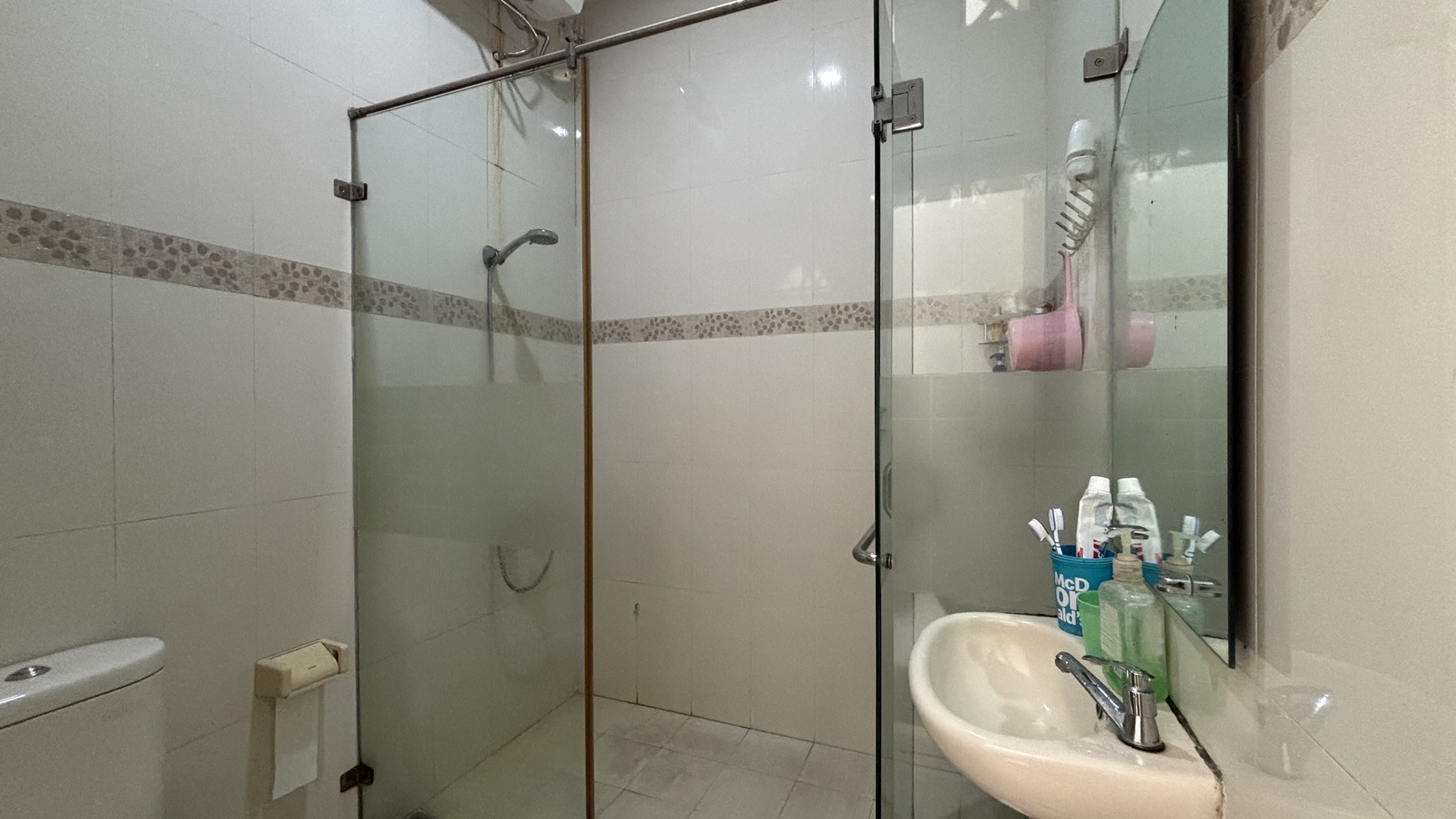 BU! Super Murah! Rumah Cantik di Dalam Cluster Kota Wisata