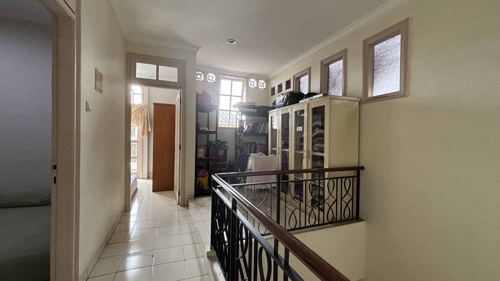 BU! Super Murah! Rumah Cantik di Dalam Cluster Kota Wisata