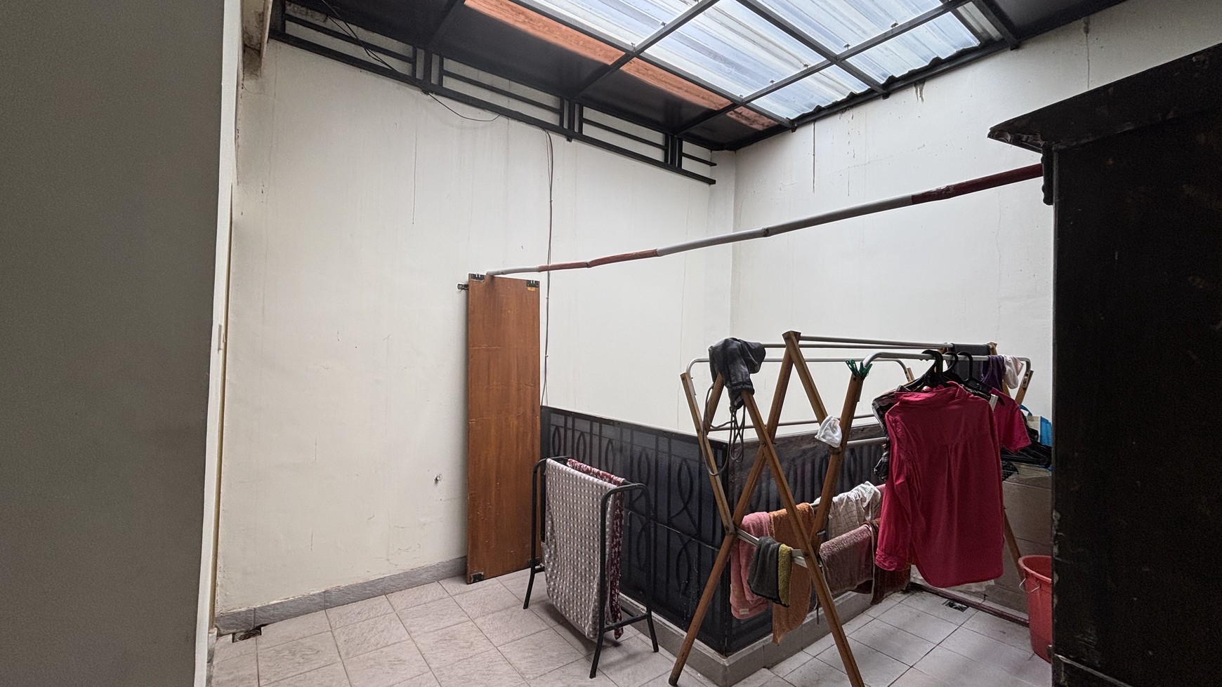 BU! Super Murah! Rumah Cantik di Dalam Cluster Kota Wisata