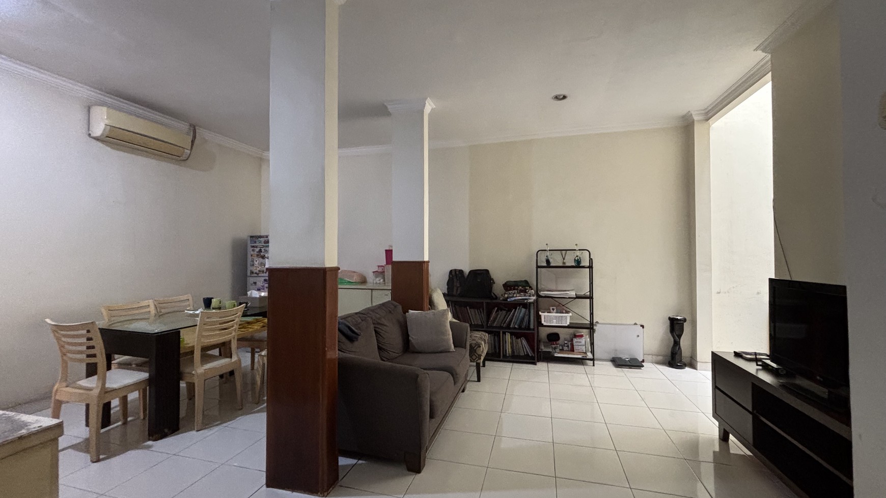 BU! Super Murah! Rumah Cantik di Dalam Cluster Kota Wisata