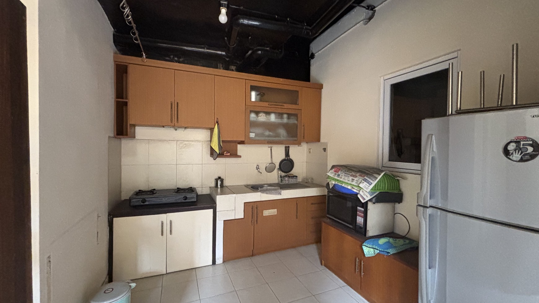 Rumah Cantik 2 Lantai Sudah Renovasi di Dalam Cluster Kota Wisata