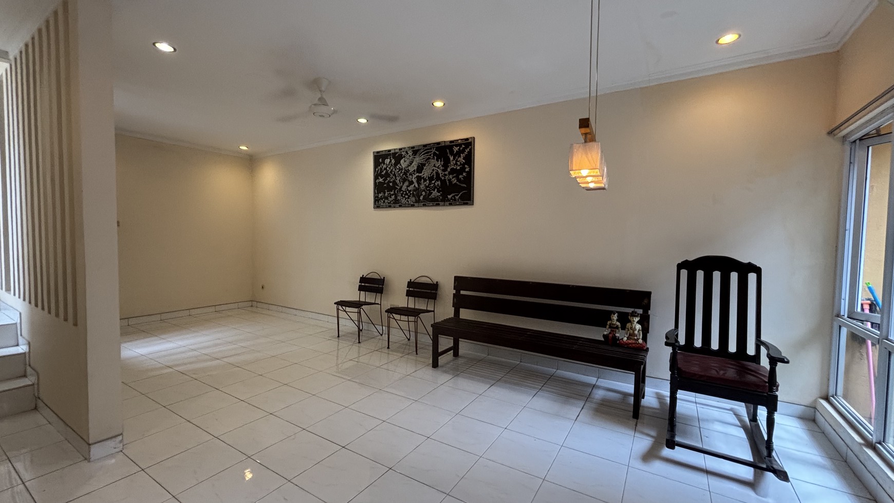 Rumah Cantik 2 Lantai Sudah Renovasi di Dalam Cluster Kota Wisata