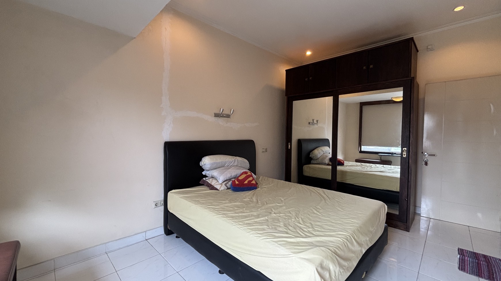 Rumah Cantik 2 Lantai Sudah Renovasi di Dalam Cluster Kota Wisata