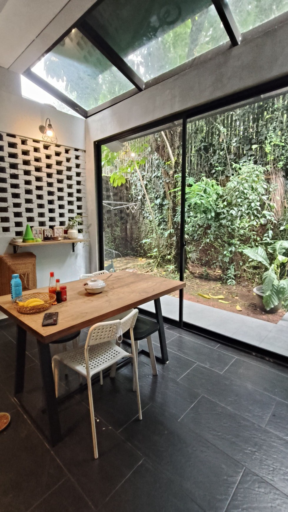 dijual rumah bagus,nyaman,dalam ruangan rapih di Ciputat tangsel