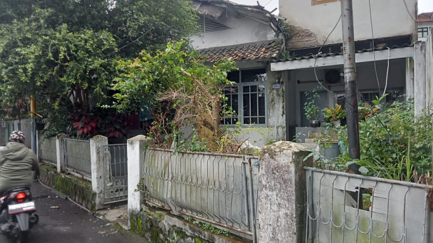 Rumah Hitung Tanah Area Cipete