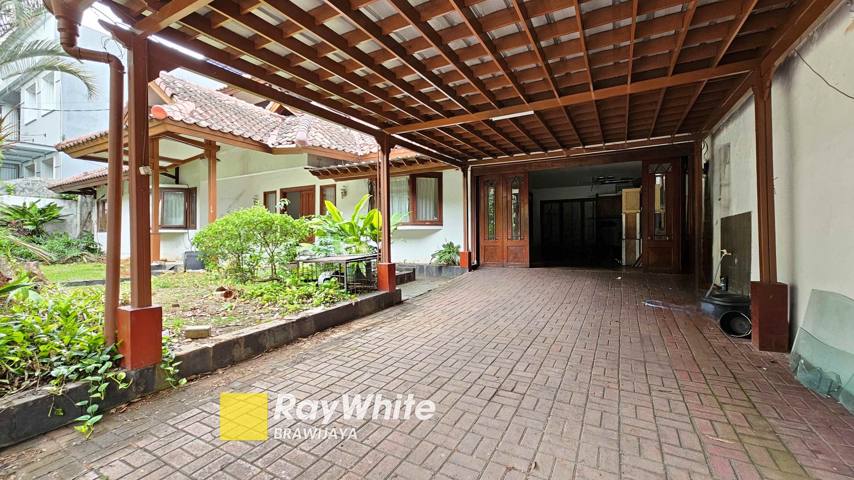 Rumah Hitung Tanah Area Cipete