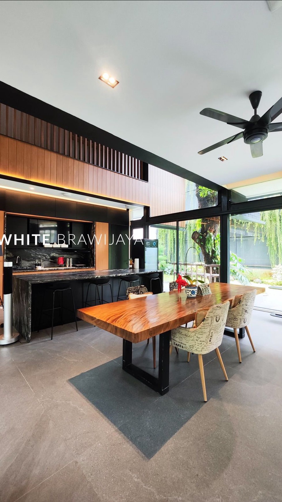 Brand New House Modern Classic Area Brawijaya Kebayoran Baru