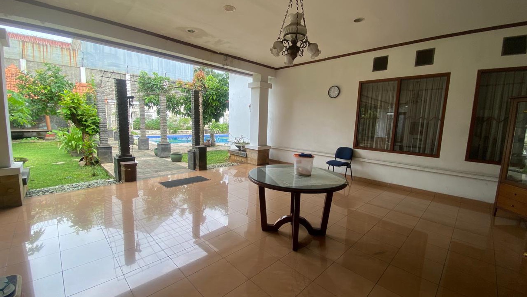 Dijual Rumah Mewah di Cinere Kolam Renang Ruang Luas