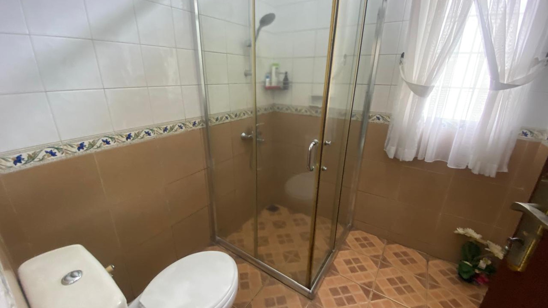 Dijual Rumah Mewah di Cinere Kolam Renang Ruang Luas