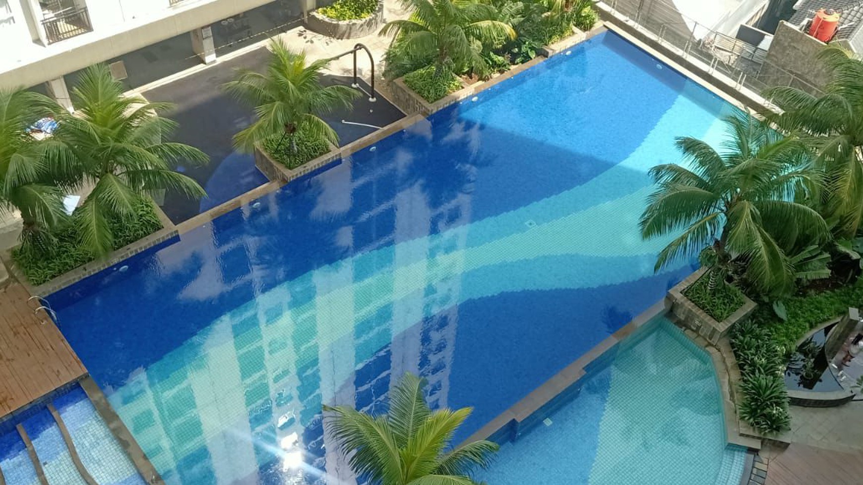 Apartemen Full Furnished View Kolam Renang di Cinere Resort Harga Menarik