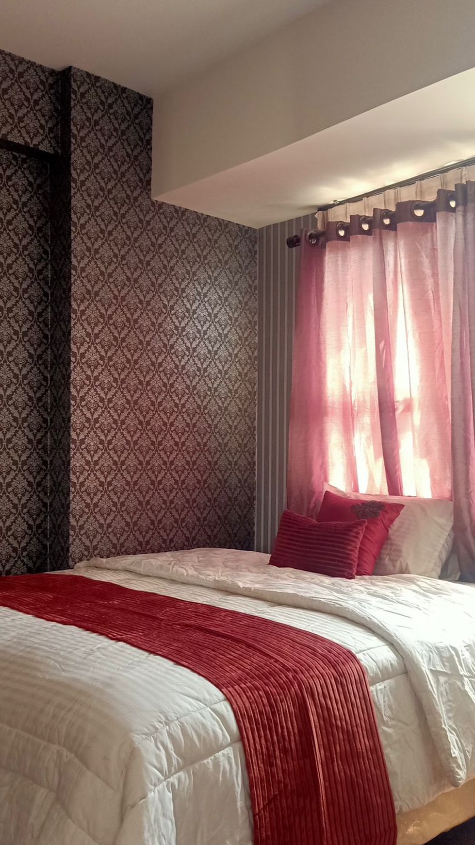 Apartemen Full Furnished View Kolam Renang di Cinere Resort Harga Menarik