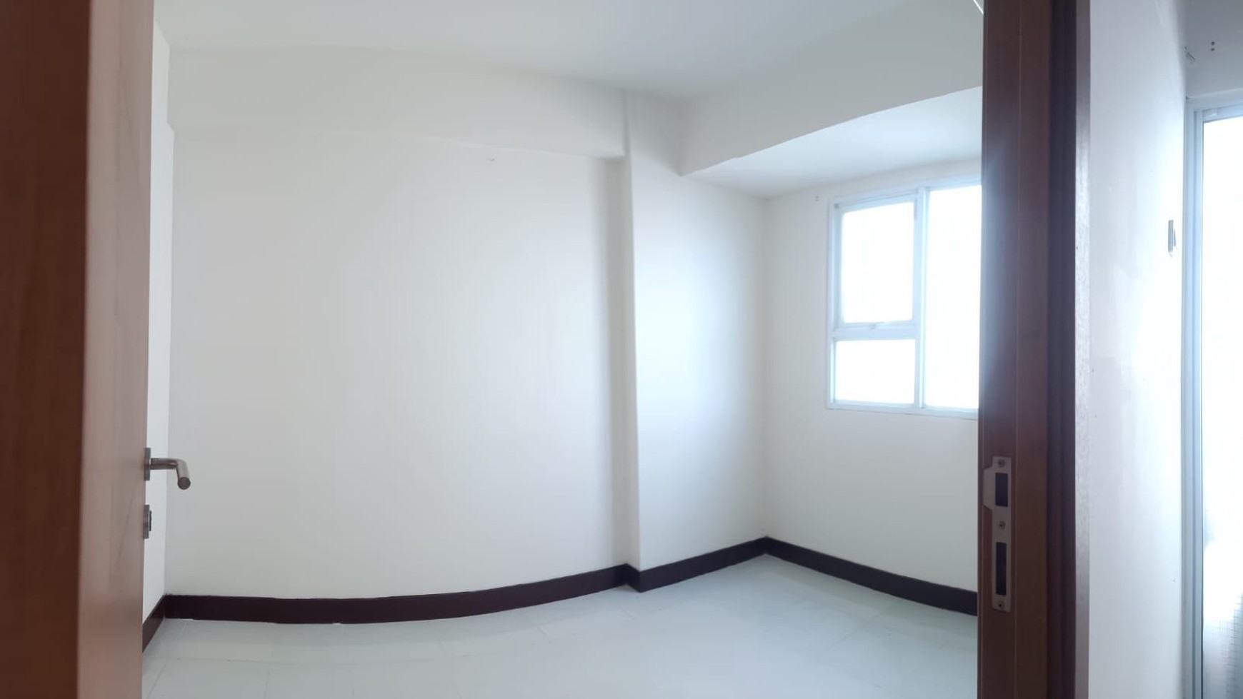 Apartemen Strategis di Cinere Semi Furnished View Kolam Renang
