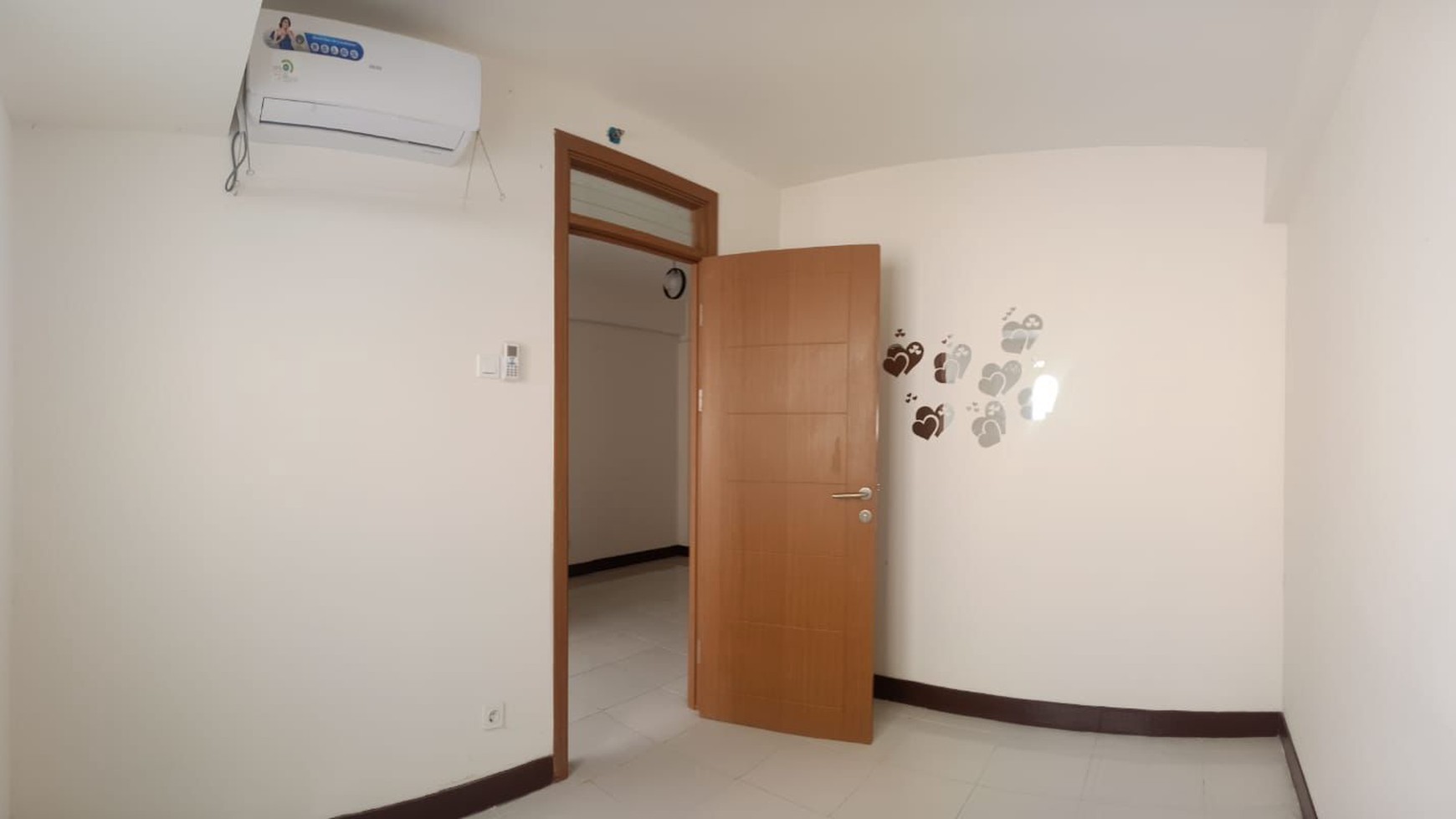Apartemen Strategis di Cinere Semi Furnished View Kolam Renang