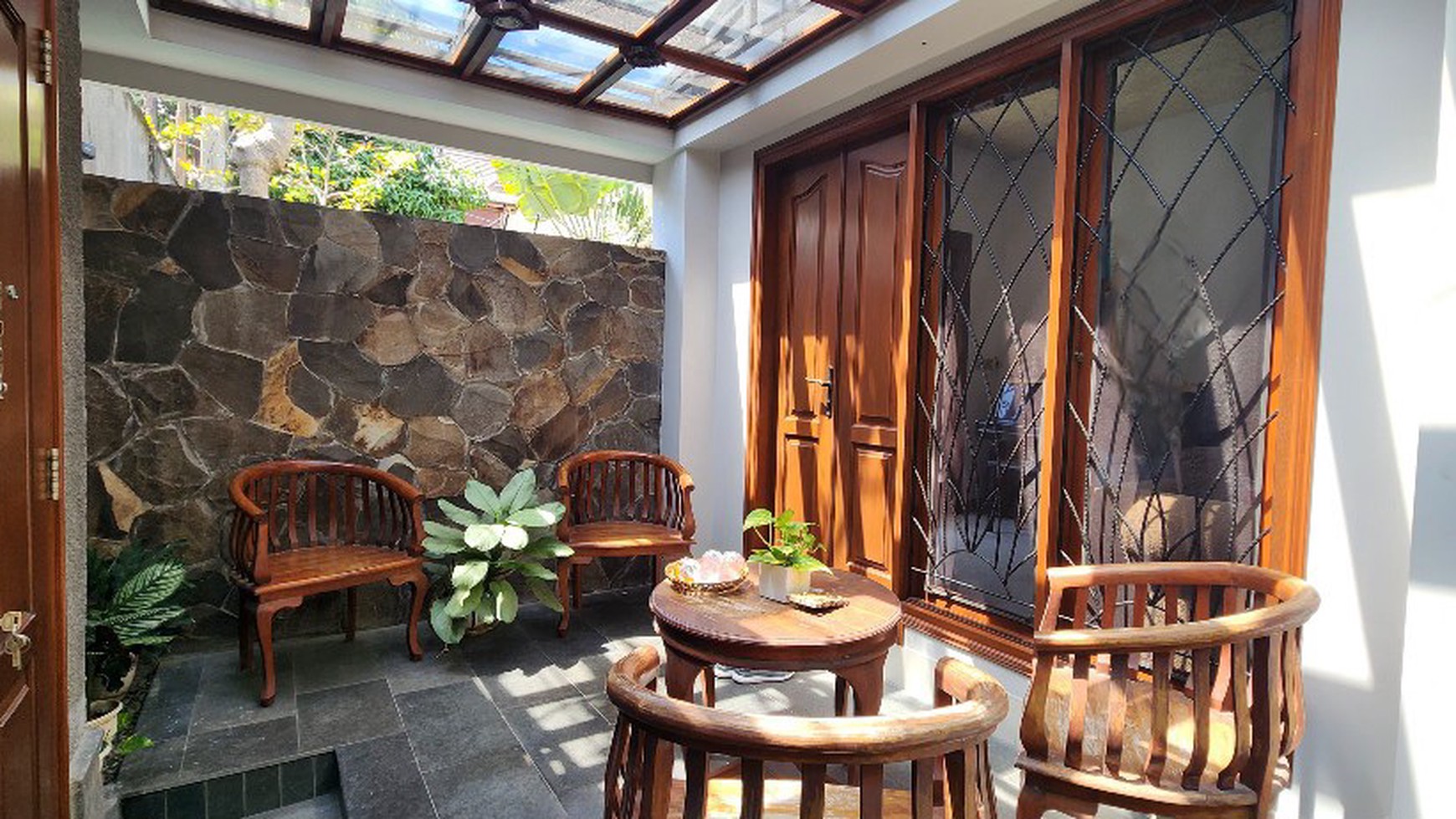 Well-Maintained House with Pool in Central Renon, Denpasar