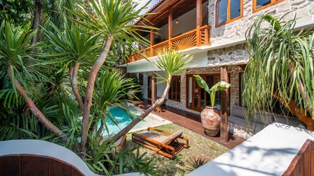 Stunning Tropical Rustic Villa For Leasehold in Canggu 