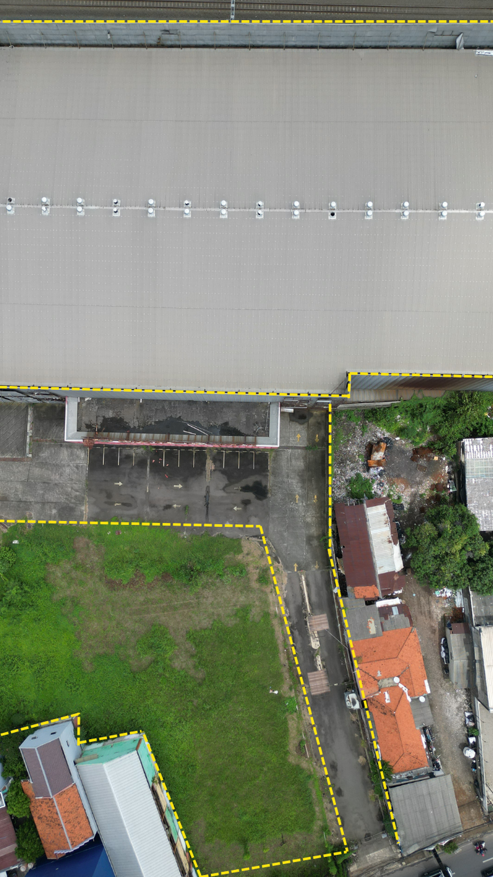 Gedung ex supermarket Radja Bangunan Bekasi Lokasi Strategis