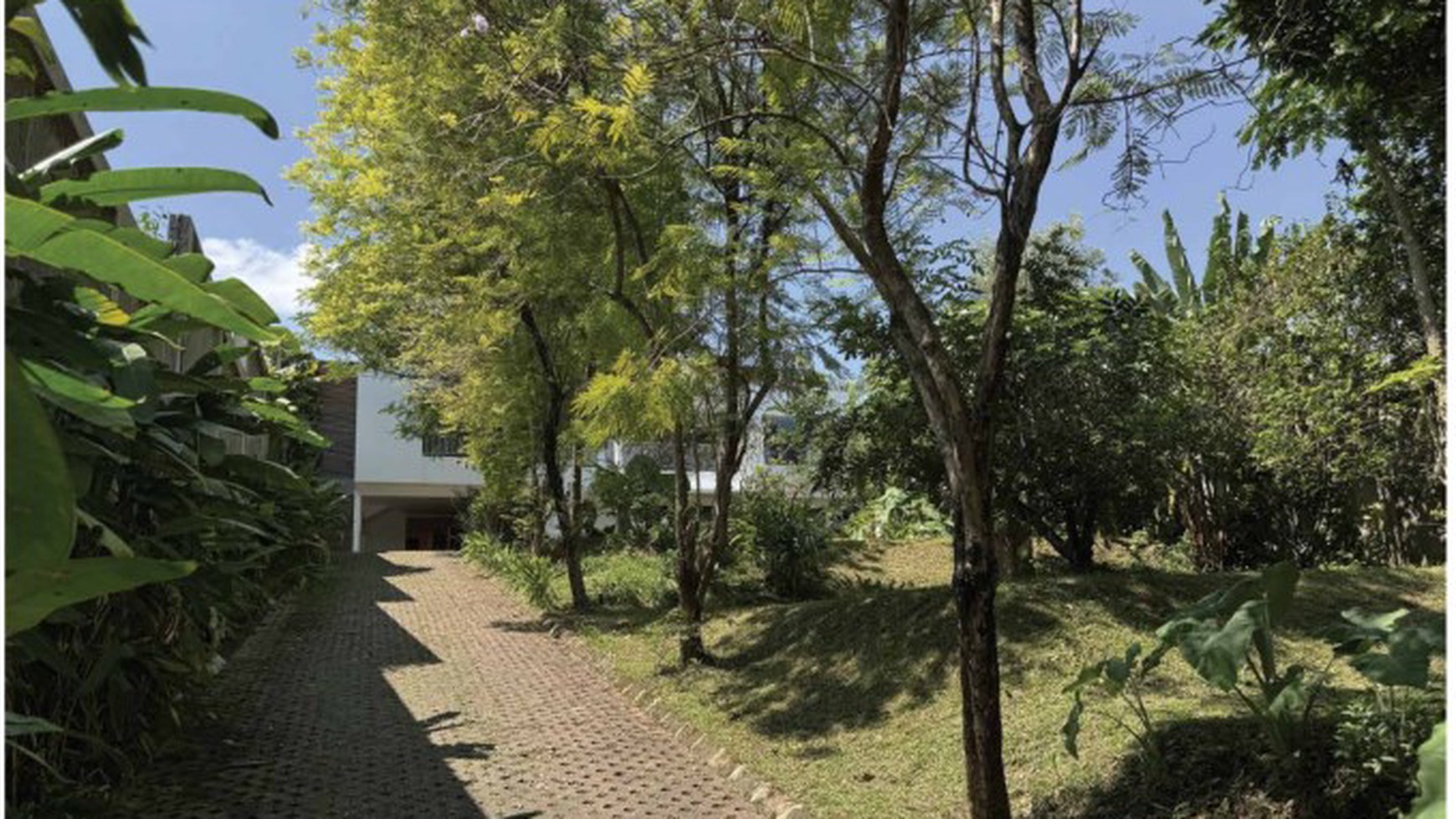 Cinere Bukit Cinere Indah Luas 1080 Rumah Modern Tropis