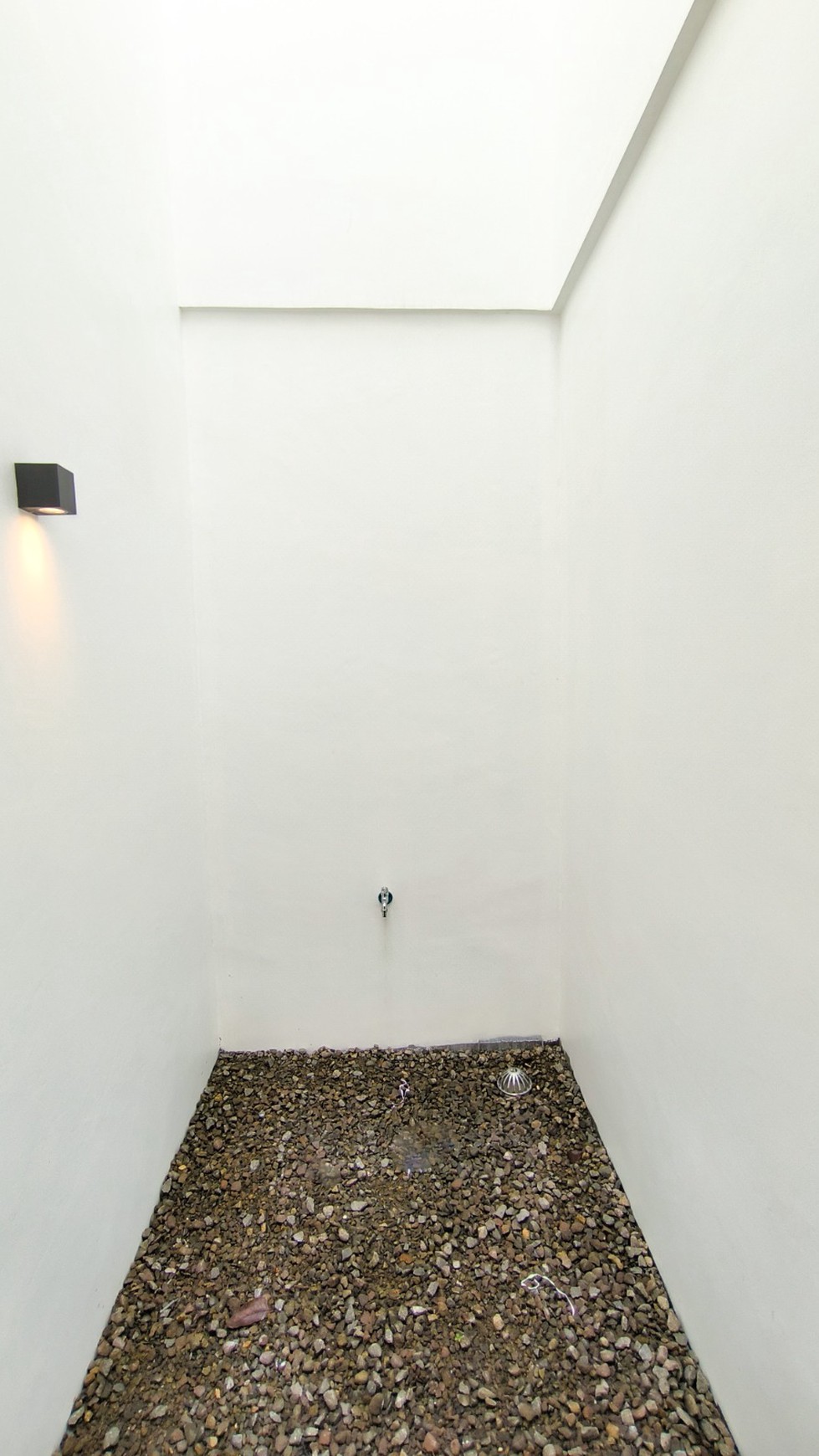 Rumah 2 lantai,Luas Tanah 72,dalam cluster di Bintaro Jaya 9.