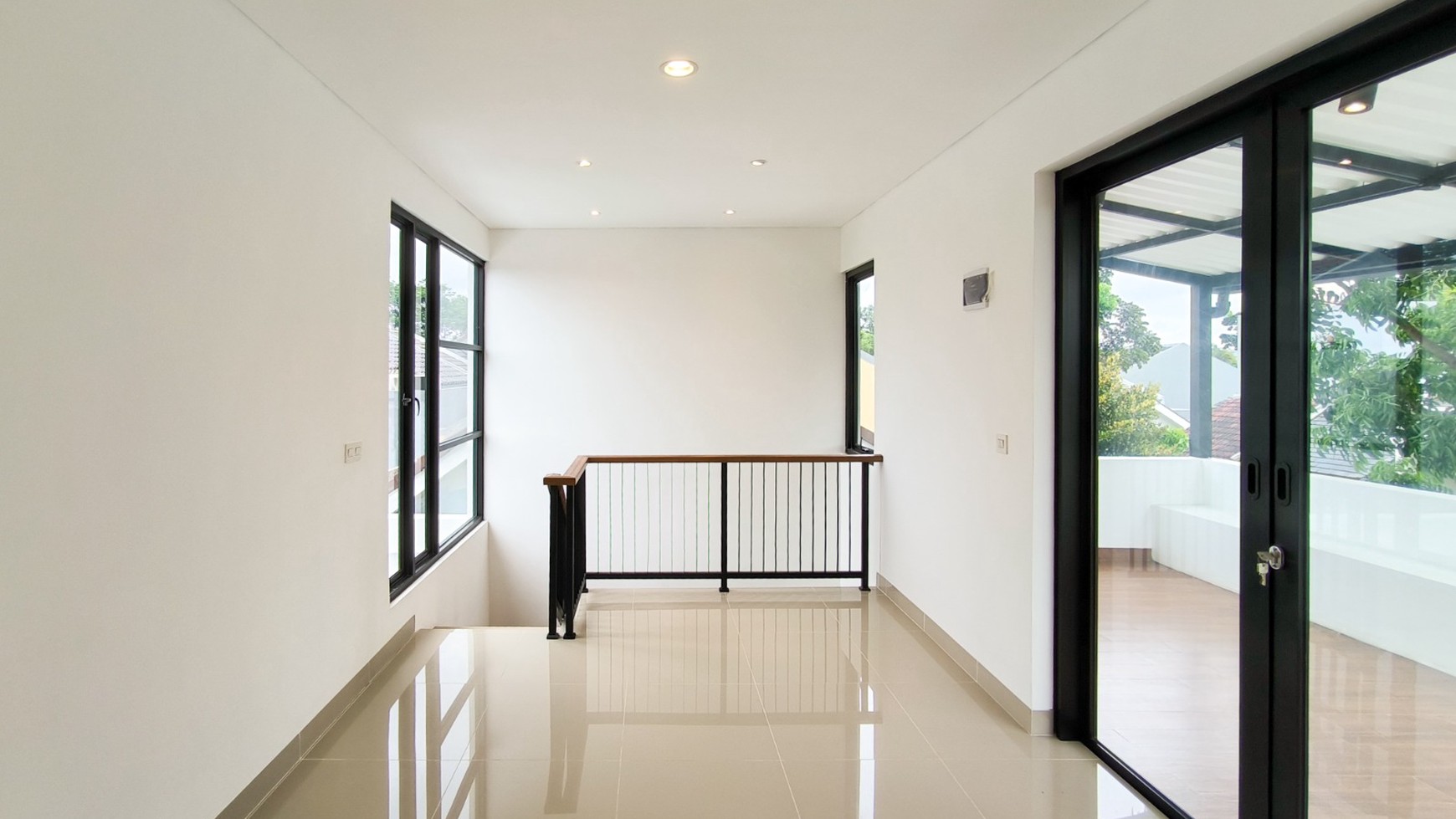 Rumah 2 lantai,Luas Tanah 72,dalam cluster di Bintaro Jaya 9.