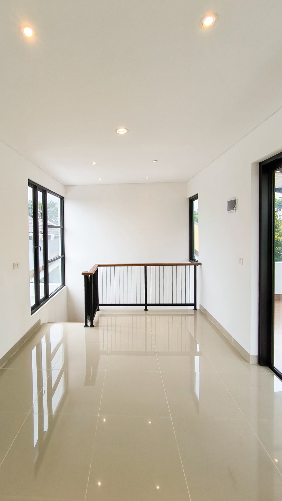 Rumah 2 lantai,Luas Tanah 72,dalam cluster di Bintaro Jaya 9.