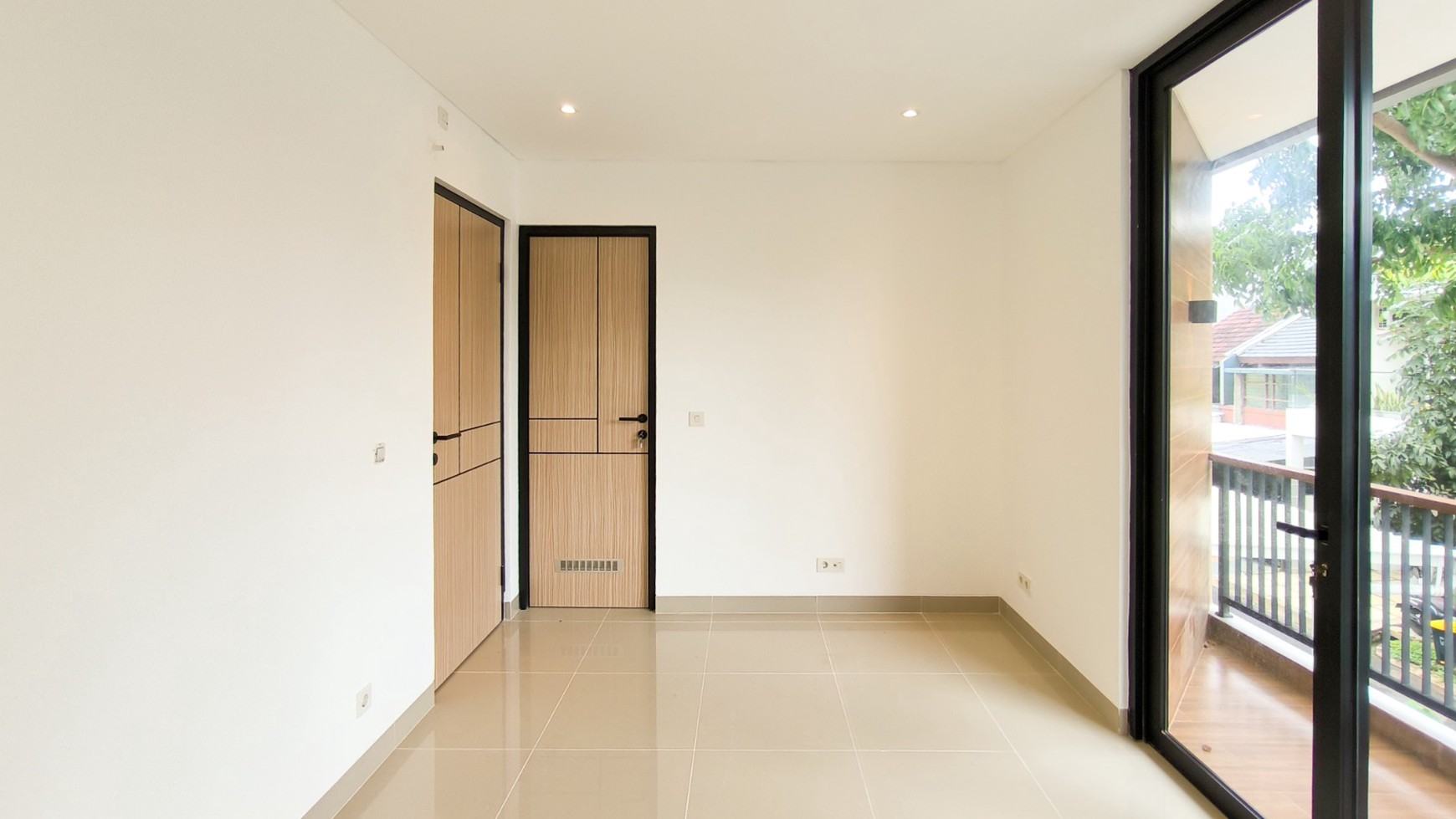 Rumah 2 lantai,Luas Tanah 72,dalam cluster di Bintaro Jaya 9.