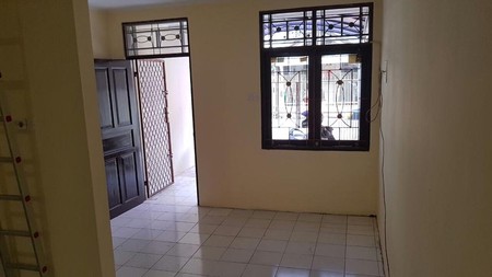 Dijual Rumah di Taman Palem Lestari , Cengkareng